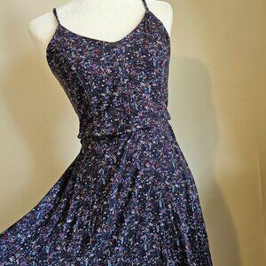 Cute Summer Dress, Spaghetti Straps, Light & Flowy, Size Large